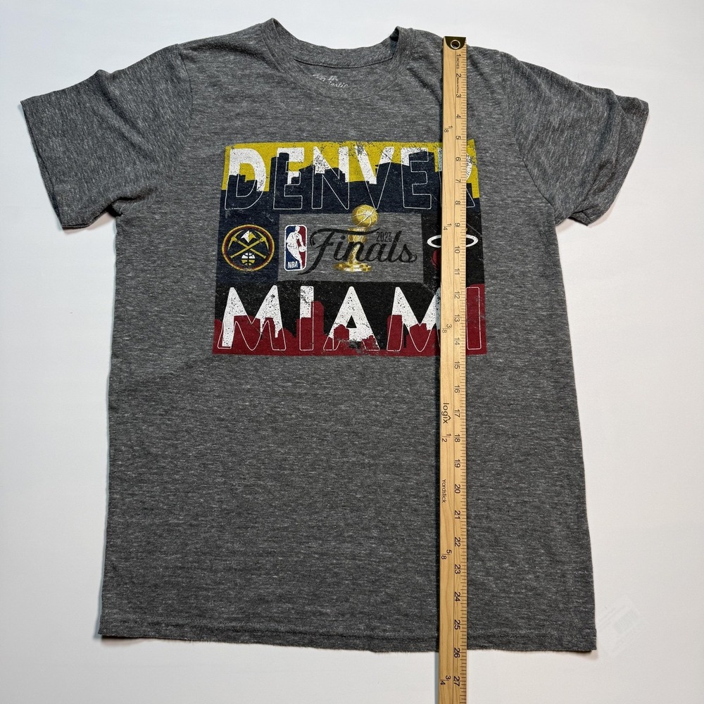 Denver Nuggets Miami Heat Shirt Mens Medium Gray 2023 NBA Finals Majestic - Picture 3 of 7